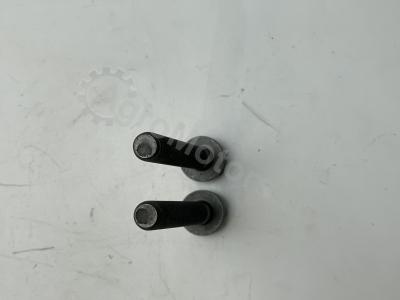 04252228 Болт выпускного коллектора Вид 3