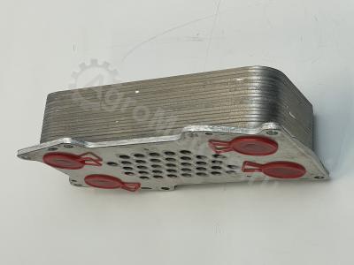 04912101 Радиатор масляный Вид 5