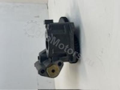 9886858 Масляный насос Вид 2